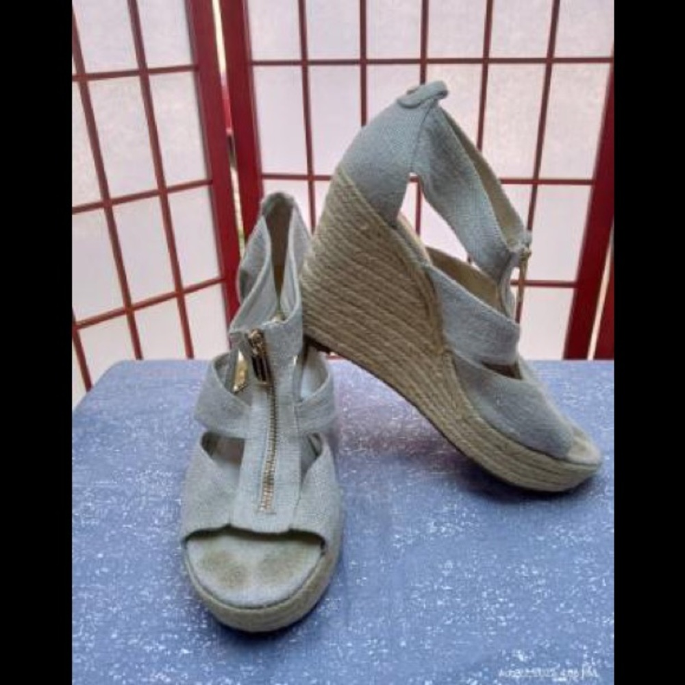 Michael Kors Berkley Beige Wedge Sandals Size 8 1/2